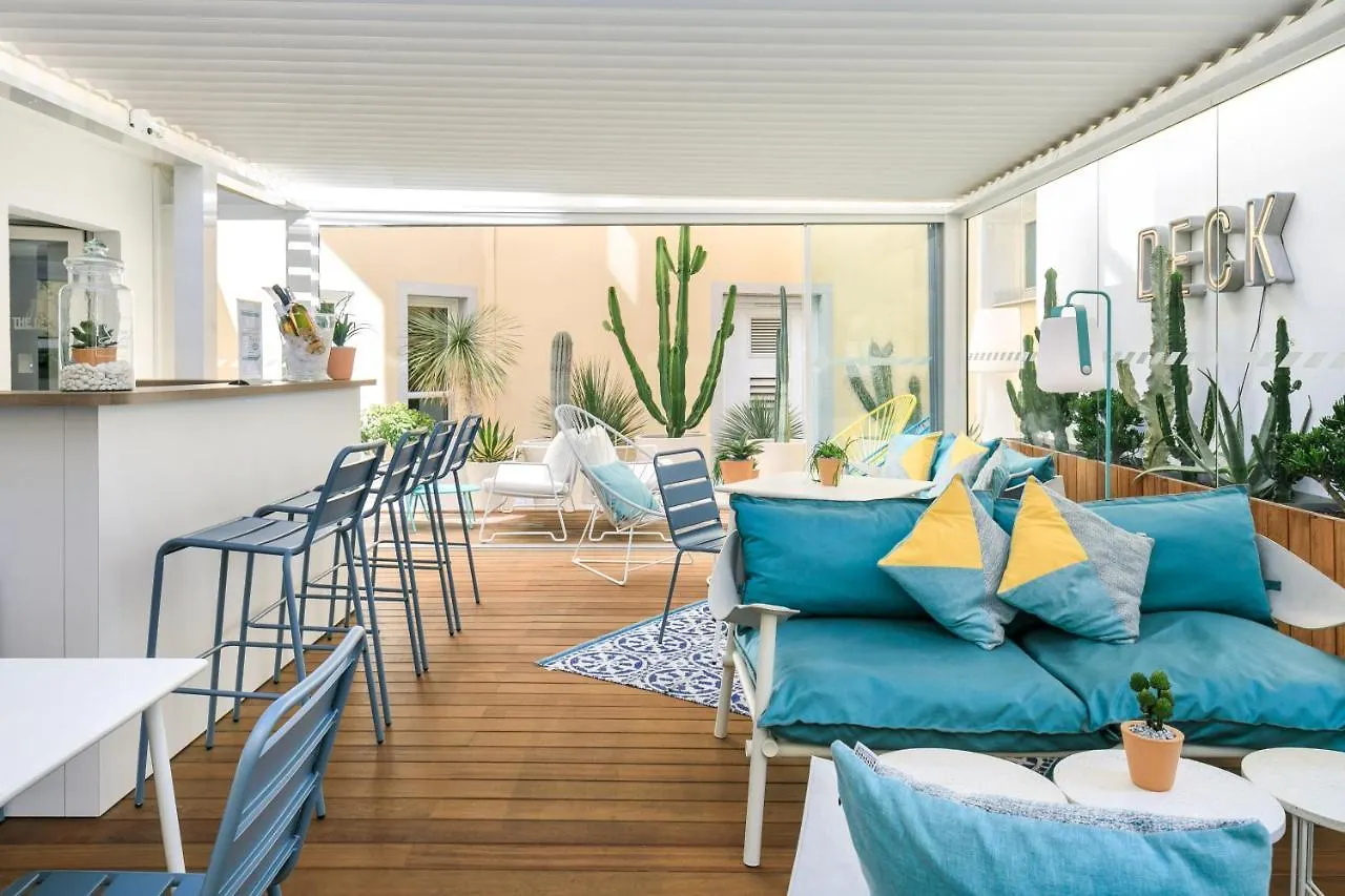 The Deck Hotel By Happyculture Niza