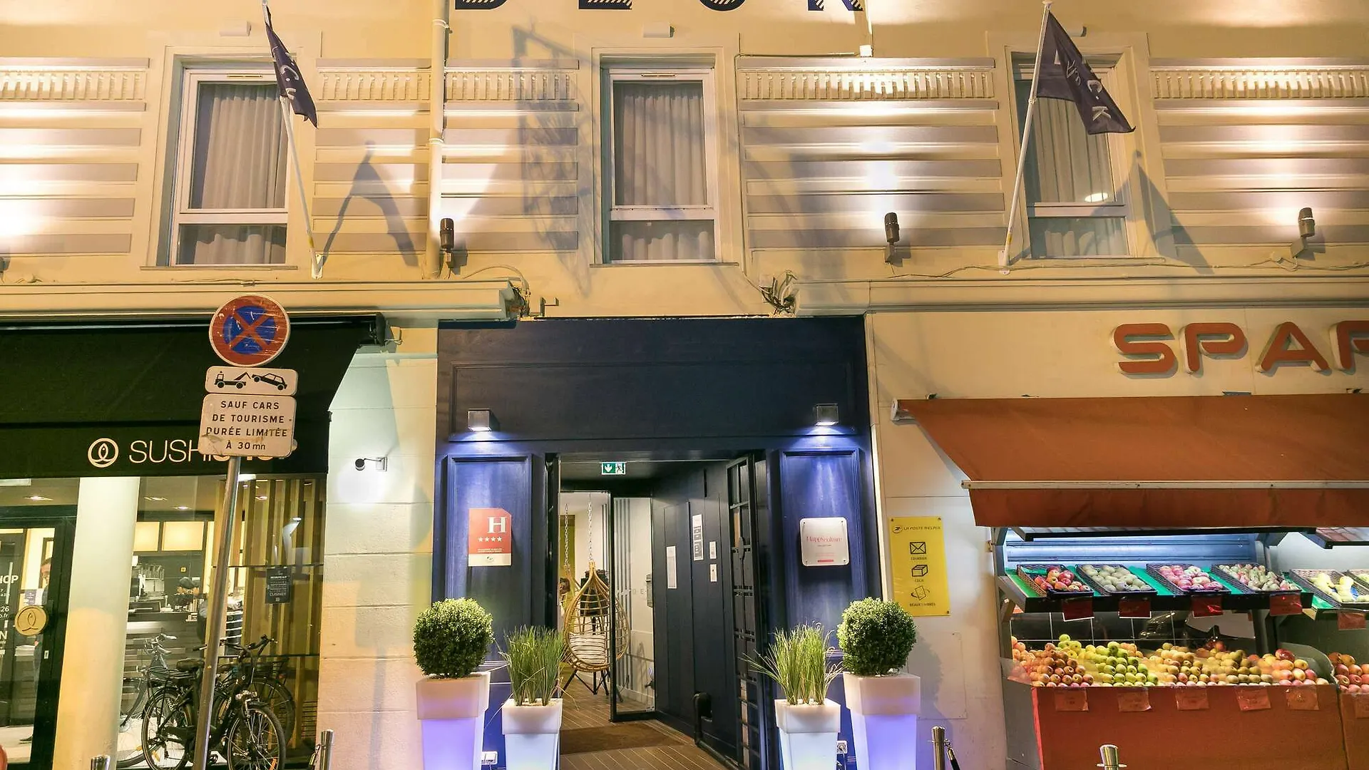 ****  The Deck Hotel By Happyculture Nice France