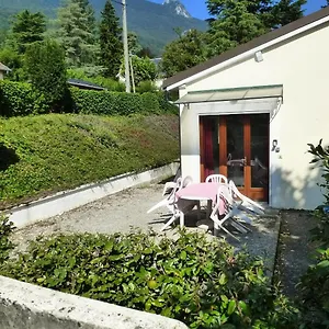 https://residence-de-la-plage-le-bourget-du-lac.hotels-rhonealpes.com
