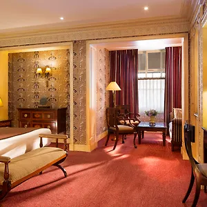 Des Grands Hommes 3* Paris