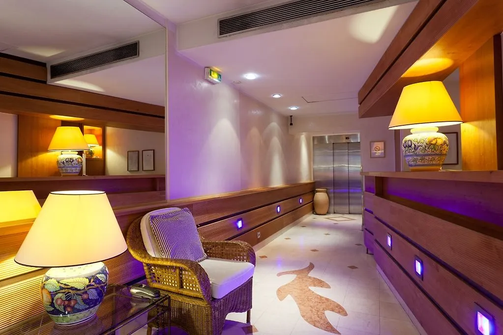 The Deck Hotel By Happyculture Nice