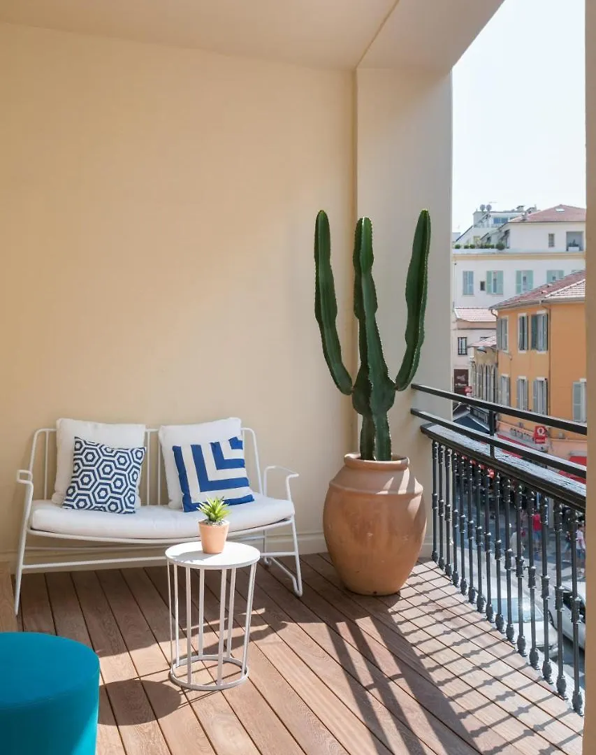 ****  The Deck Hotel By Happyculture Nice France